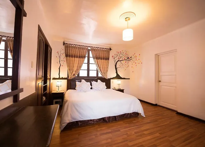 Yabar Plaza I Hotel